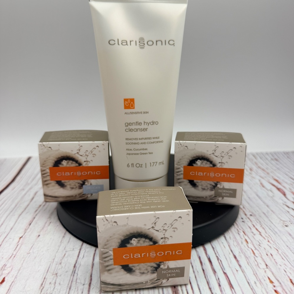 Clarisonic Gentle Hydro Cleanser 6oz and 3 Replacement Brush Heads Bundle